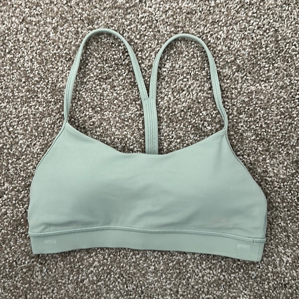 Lululemon sports bra flow y size 6